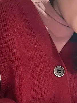 Snapshot of Laura8910 chatting on February 26, 6:15 am Laura8910 online show from February 26, 6:15 am