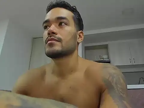 Snapshot of Alexander_Martines chatting on July 10, 1:54 am Alexander Martines online show from July 10, 1:54 am