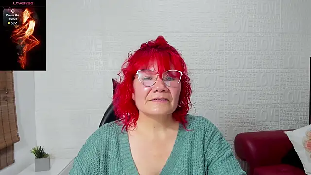 Salomeediaz  online show from January 10, 9:10 pm