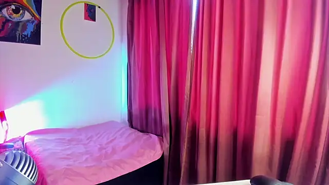 Snapshot of nicole_volkov chatting on December 29, 10:25 pm nicole volkov online show from December 29, 10:25 pm