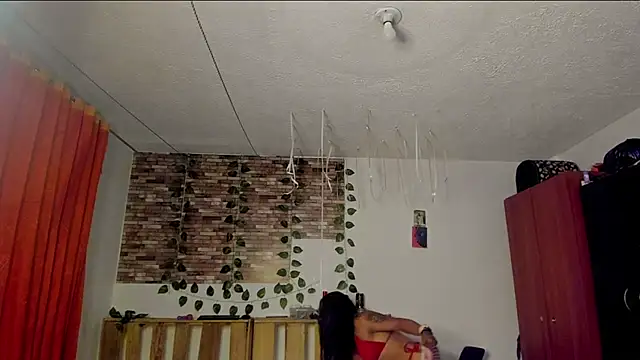 Snapshot of nicole_volkov chatting on November 19, 6:24 am nicole volkov online show from November 19, 6:24 am