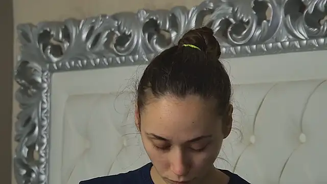 AliceMunro online show from February 19, 9:00 pm