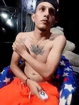 Snapshot of Ale21-345 chatting on February 19, 3:57 am Ale21-345 online show from February 19, 3:57 am