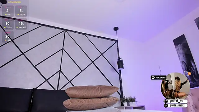 Snapshot of Natasha_Smith09 chatting on February 24, 1:35 am Natasha Smith09 online show from February 24, 1:35 am