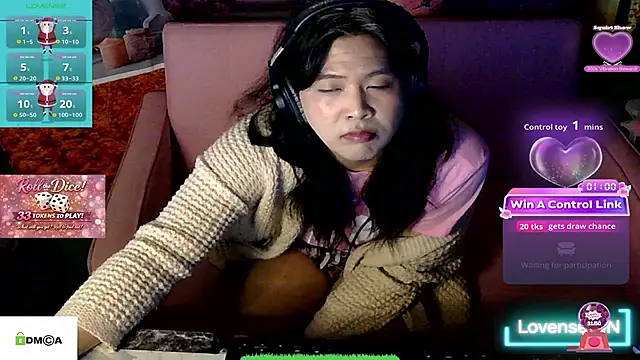 Snapshot of tashakaixxx chatting on February 15, 7:51 am tashakaixxx online show from February 15, 7:51 am