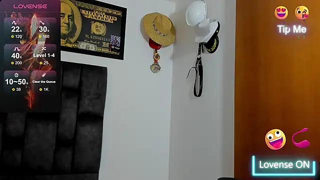 MattRodriguez9 online show from April 16, 8:59 am