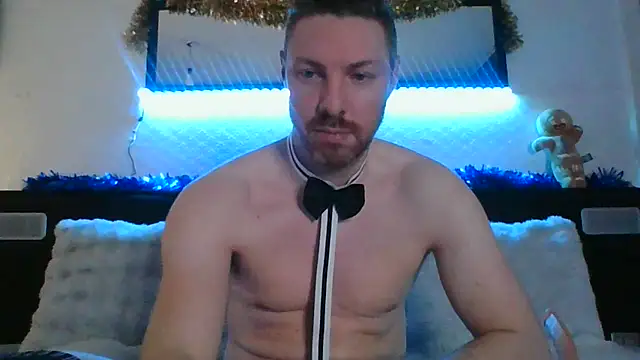 Snapshot of Fit4fun24 chatting on December 15, 7:29 pm Fit4fun24 online show from December 15, 7:29 pm