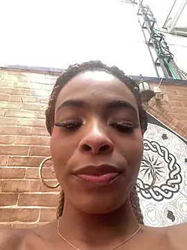 Snapshot of adaraSmiith chatting on January 7, 6:03 pm adaraSmiith online show from January 7, 6:03 pm