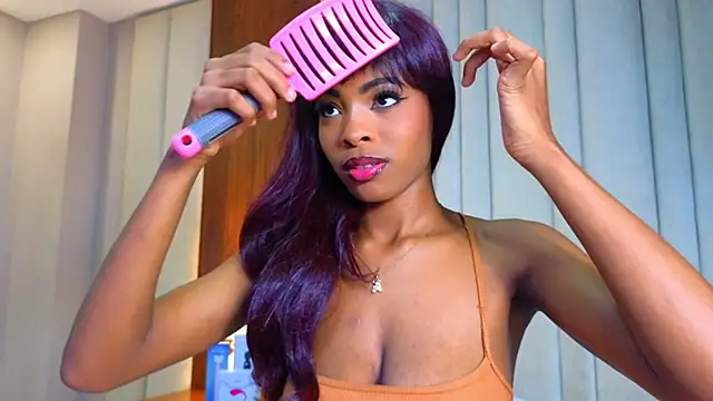 Snapshot of adaraSmiith chatting on February 8, 12:06 pm adaraSmiith online show from February 8, 12:06 pm