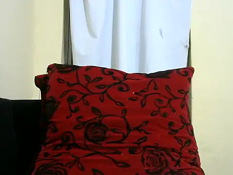 preettys56 online show from September 10, 7:25 pm