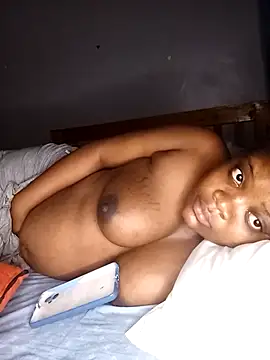 preettys56 online show from October 17, 9:39 pm