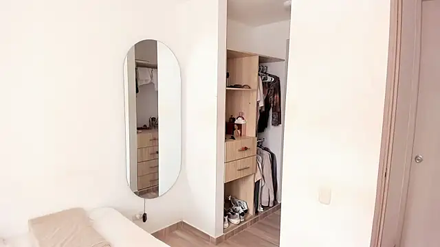 Snapshot of rose_scottt chatting on February 8, 5:49 pm rose scottt online show from February 8, 5:49 pm