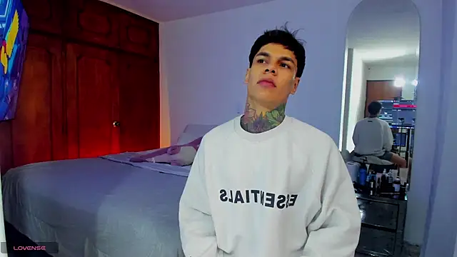 Jordyrodriiguez online show from January 7, 8:45 am