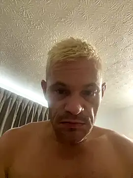 FrankieKentucky online show from November 10, 4:17 pm