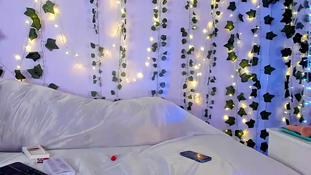 Snapshot of Natasha_Nasty2 chatting on December 28, 3:37 am Natasha Nasty2 online show from December 28, 3:37 am