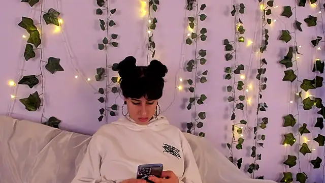 Snapshot of Natasha_Nasty2 chatting on January 4, 3:29 am Natasha Nasty2 online show from January 4, 3:29 am