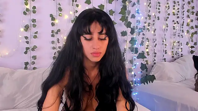 Snapshot of Natasha_Nasty2 chatting on January 5, 12:42 am Natasha Nasty2 online show from January 5, 12:42 am