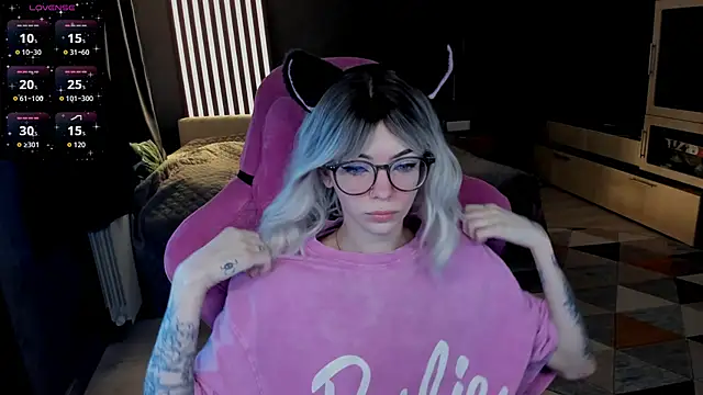 The love project online show from April 9, 11:04 am