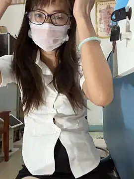 Snapshot of andii-1 chatting on March 2, 1:52 am andii-1 online show from March 2, 1:52 am