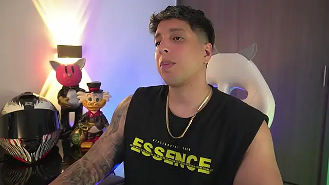 Snapshot of appolo_allen chatting on October 7, 2:31 am appolo allen online show from October 7, 2:31 am