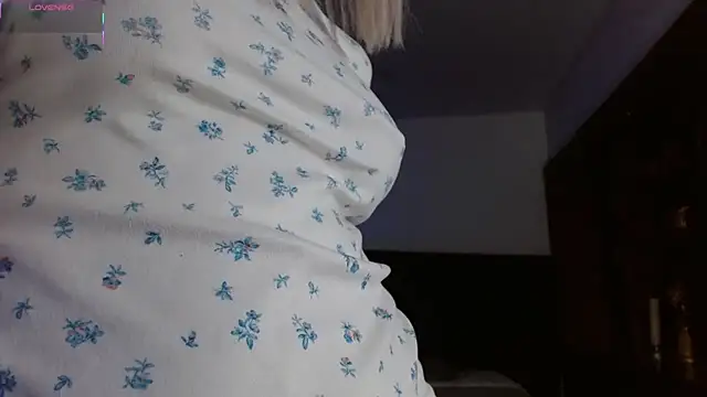 peyton golden1 online show from March 13, 3:13 am