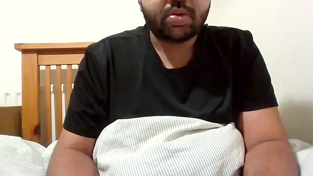 whoreboi98 online show from April 14, 8:48 pm