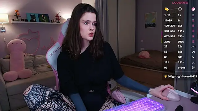 lisa moonlight online show from October 14, 8:48 am