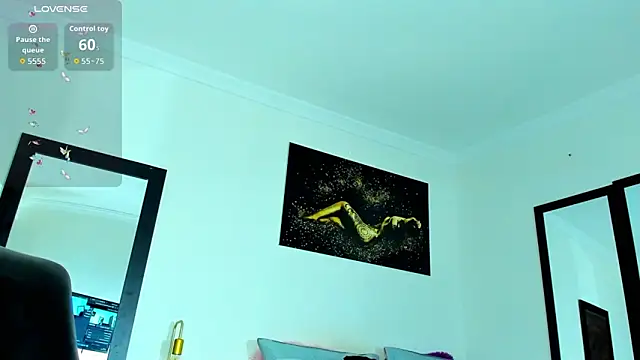 KimberlyBanks2 online show from March 14, 9:59 am