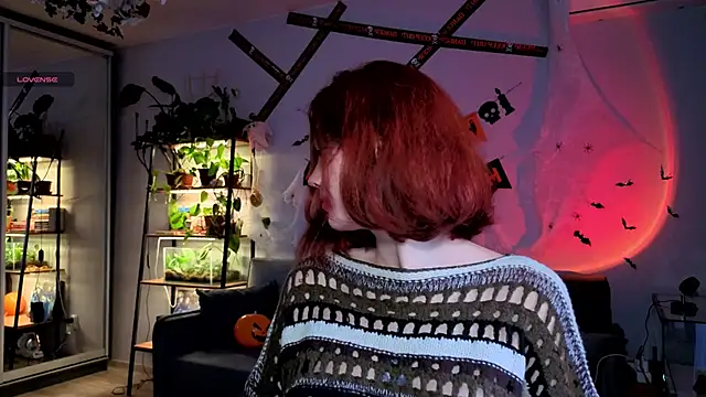 Snapshot of Your_Corvus chatting on October 27, 8:07 am Your Corvus online show from October 27, 8:07 am