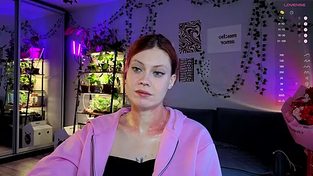 Snapshot of Your_Corvus chatting on November 27, 7:21 am Your Corvus online show from November 27, 7:21 am