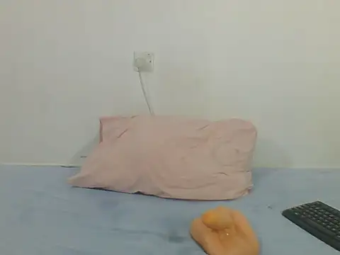 PrettyPrincess14 online show from February 23, 8:06 am