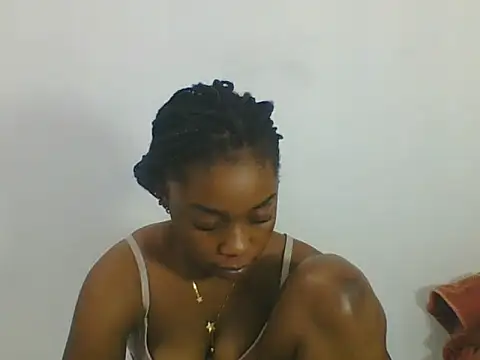 PrettyPrincess14 online show from March 7, 3:49 pm