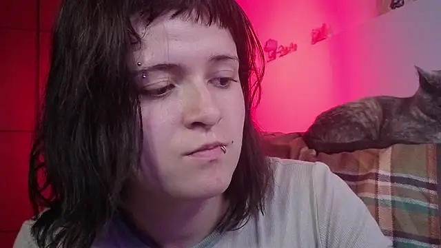 NEXT DOOR GIRL  online show from April 18, 10:54 pm