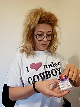 Selenna emma online show from November 5, 12:27 pm