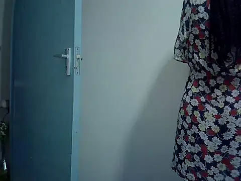 browndolly12 online show from March 24, 10:20 am