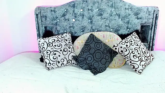  snopyy  online show from September 27, 1:38 pm