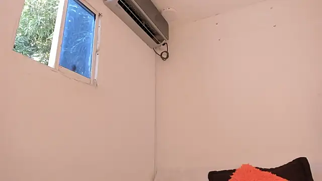 meganrossee69 online show from February 13, 4:28 pm