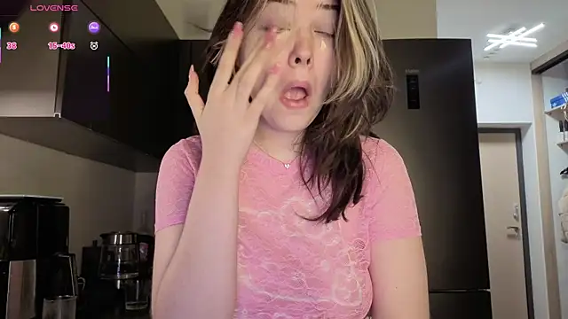 Vanessa Walters online show from February 5, 3:11 am