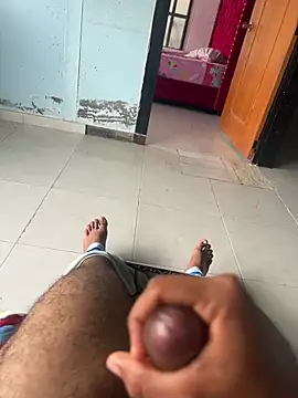 julian670 online show from March 29, 3:01 pm