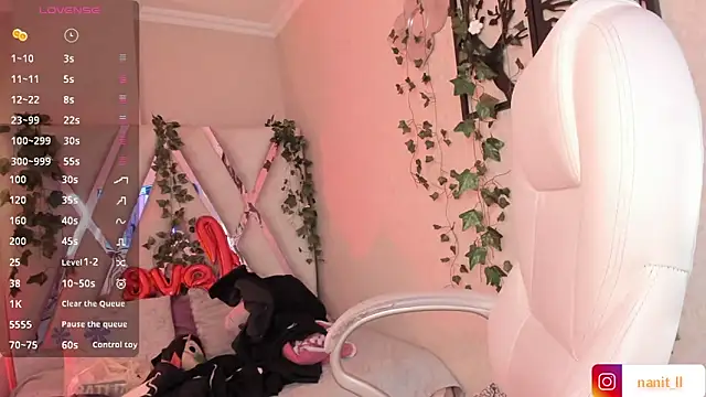 Snapshot of Punkys_ chatting on November 15, 9:00 pm Punkys online show from November 15, 9:00 pm