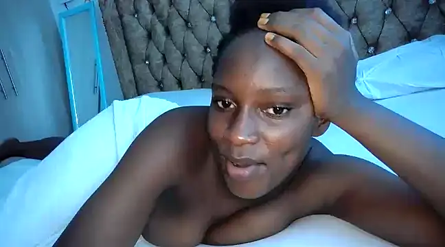 queen-goddess online show from December 25, 1:09 pm