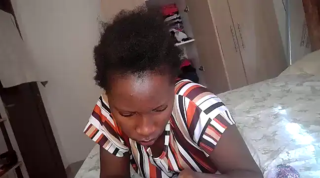 queen-goddess online show from February 20, 6:39 am