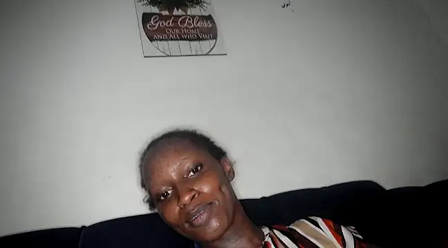 queen-goddess online show from March 8, 3:35 pm