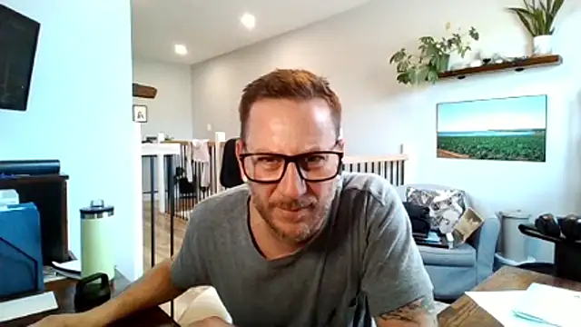 Bigdicktrav902 online show from April 20, 4:10 pm