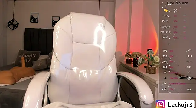 Beck jones online show from February 18, 1:55 pm