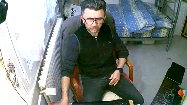 Snapshot of Lokoum3939 chatting on March 4, 5:30 pm Lokoum3939 online show from March 4, 5:30 pm