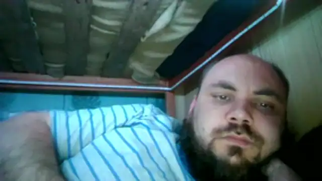 ZARRENAAR3 online show from May 3, 9:32 pm