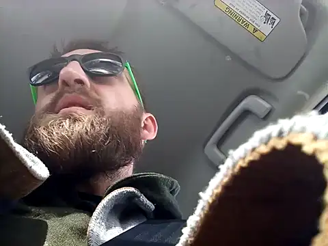 Snapshot of otterlover123 chatting on November 11, 5:13 pm otterlover123 online show from November 11, 5:13 pm