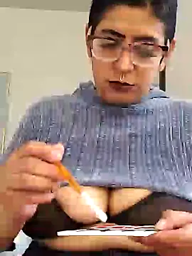 Kittybouncy69 online show from January 21, 2:15 pm
