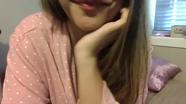 Snapshot of ChocolateCookie9 chatting on October 23, 8:07 pm ChocolateCookie9 online show from October 23, 8:07 pm